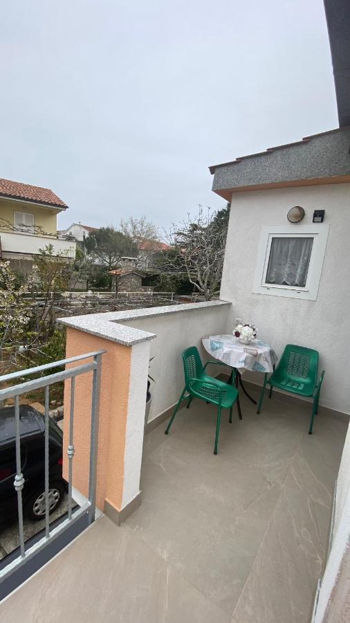 קרק Guest House Tonica מראה חיצוני תמונה